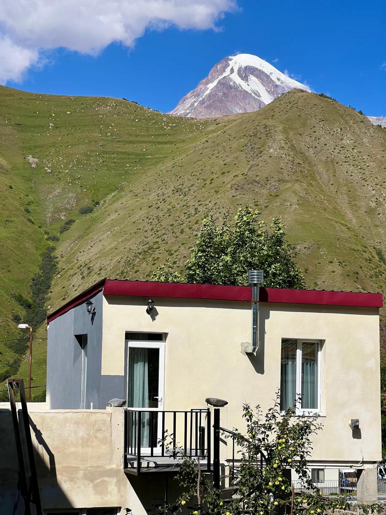 Kazbegi Green Yard酒店 外观 照片